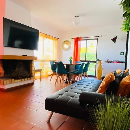 Вилла Summer House, Only 2 Minutes To The Beach In Vilamoura! Экстерьер фото