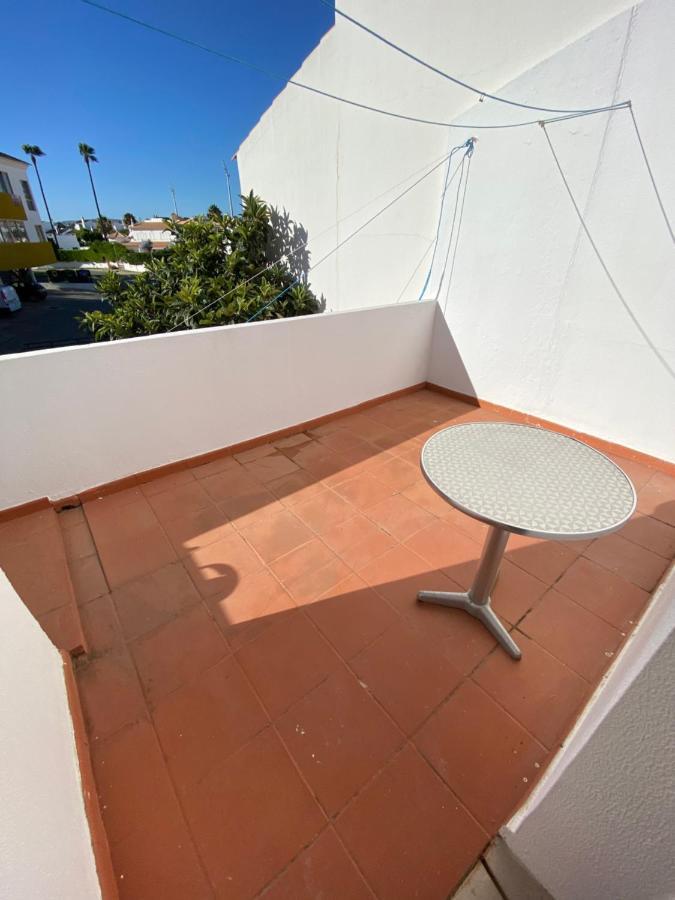 Вилла Summer House, Only 2 Minutes To The Beach In Vilamoura! Экстерьер фото