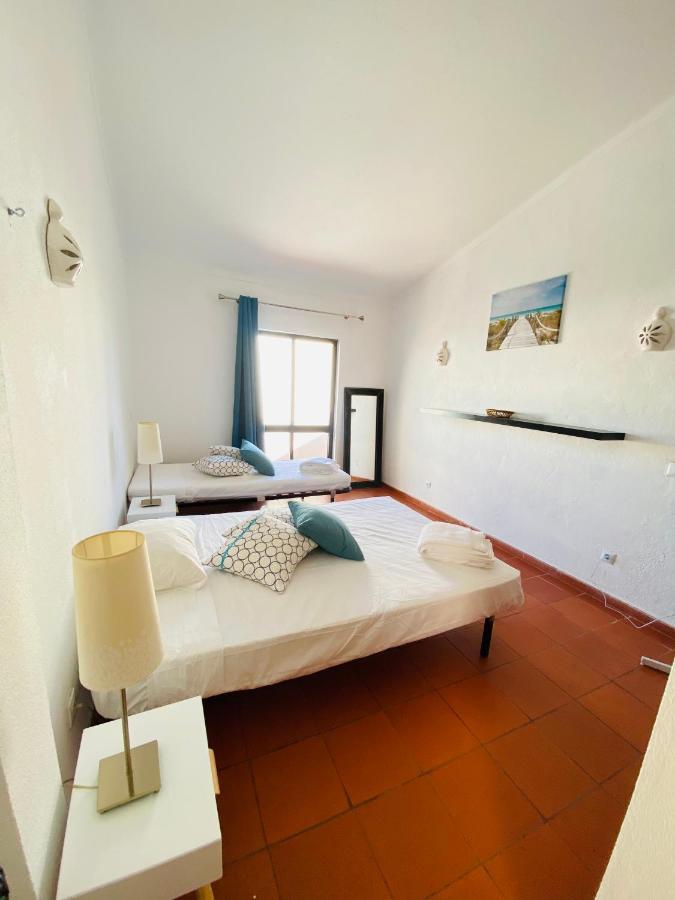Вилла Summer House, Only 2 Minutes To The Beach In Vilamoura! Экстерьер фото